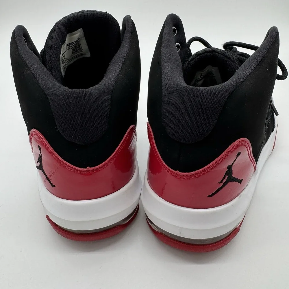 Jordan Max Aura Black Gym Red White AQ9084-006 Men's Size 9.5 Basketball Shoes